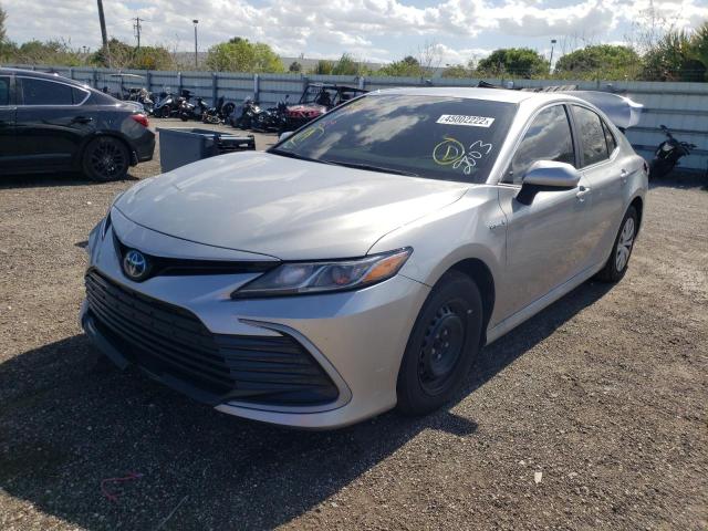 Photo 2 from auction – 2021 TOYOTA CAMRY LE with VIN 4T1C31AK2MU562003