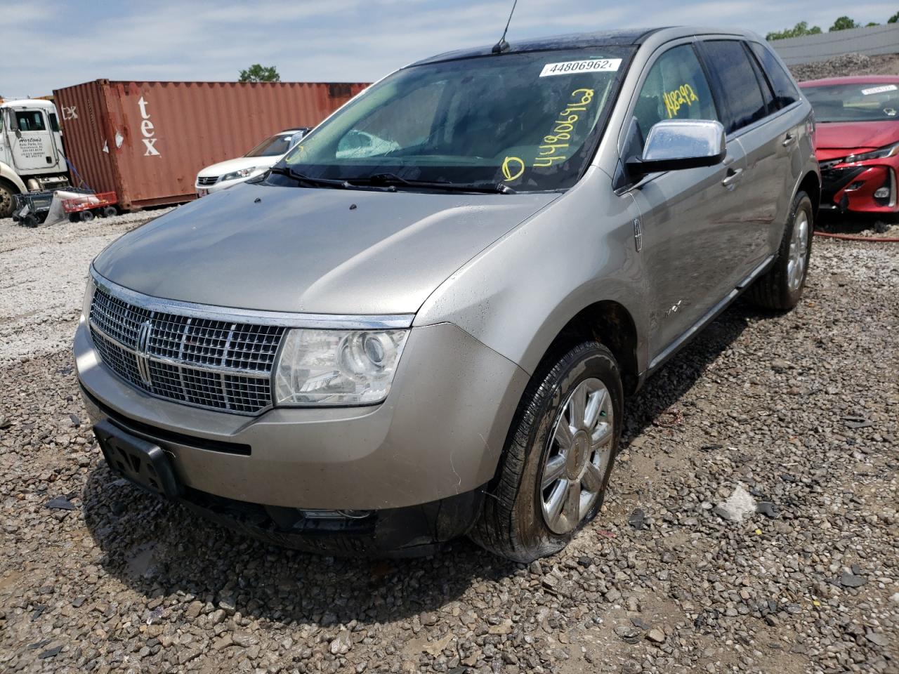 Photo 2 from auction – 2008 LINCOLN MKX with VIN 2LMDU68C18BJ38373