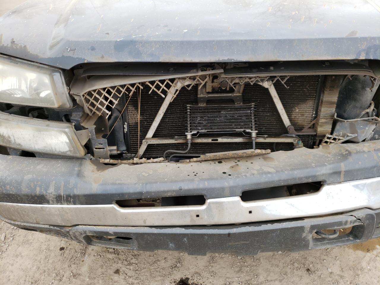 Photo 9 from auction – 2004 CHEVROLET SILVERADO with VIN 1GCEK19T74E173204