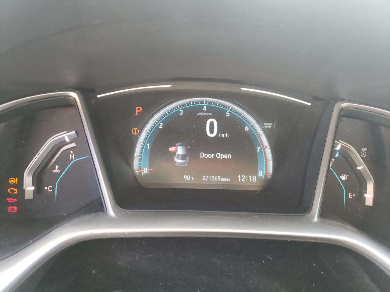 Photo 13 from auction – 2017 HONDA CIVIC EX with VIN 19XFC1F34HE208426
