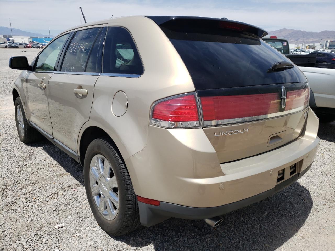 Photo 16 from auction – 2007 LINCOLN MKX with VIN 2LMDU88C17BJ25696