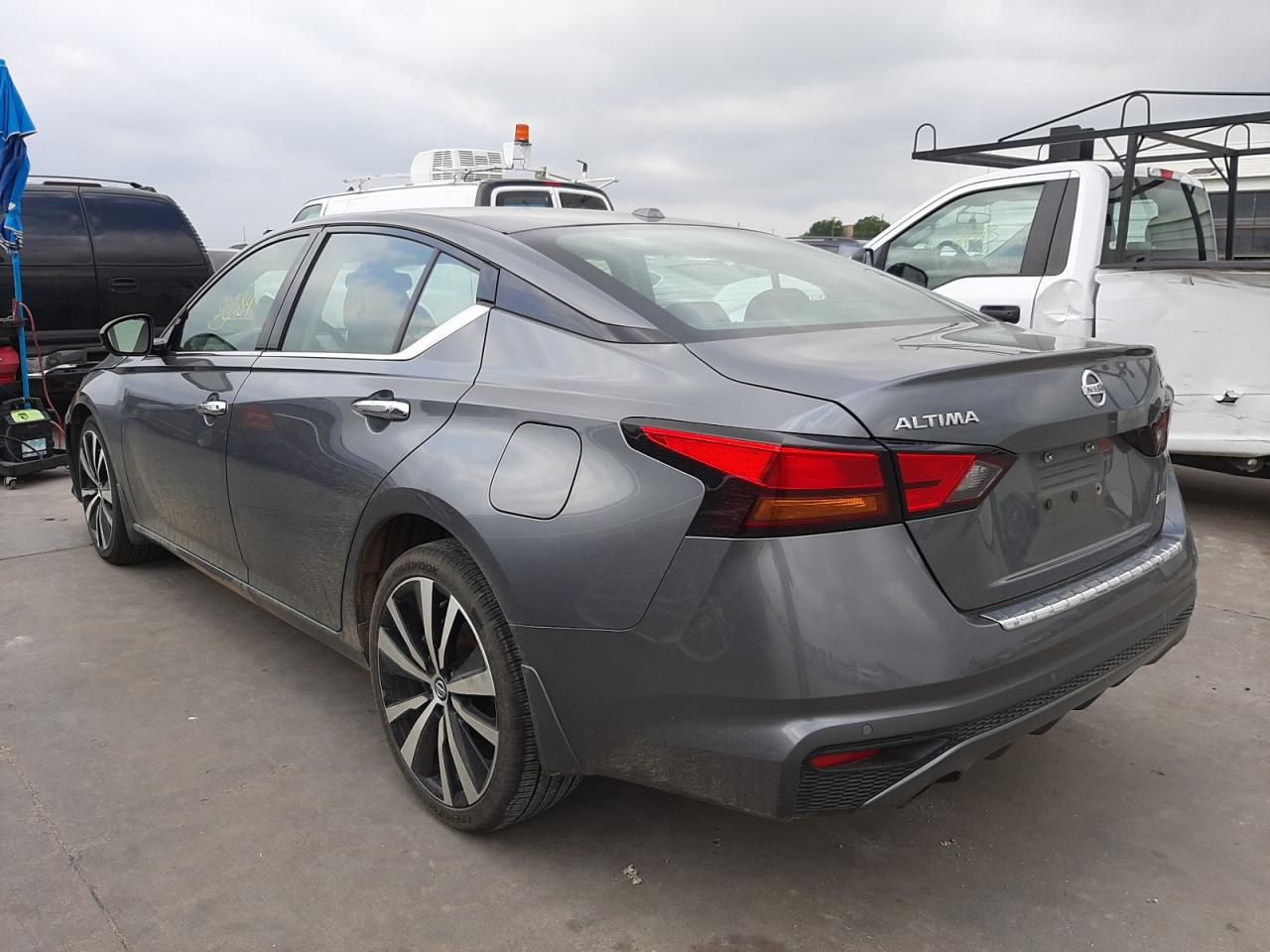 Photo 3 from auction – 2020 NISSAN ALTIMA PLA with VIN 1N4BL4FW0LC227832