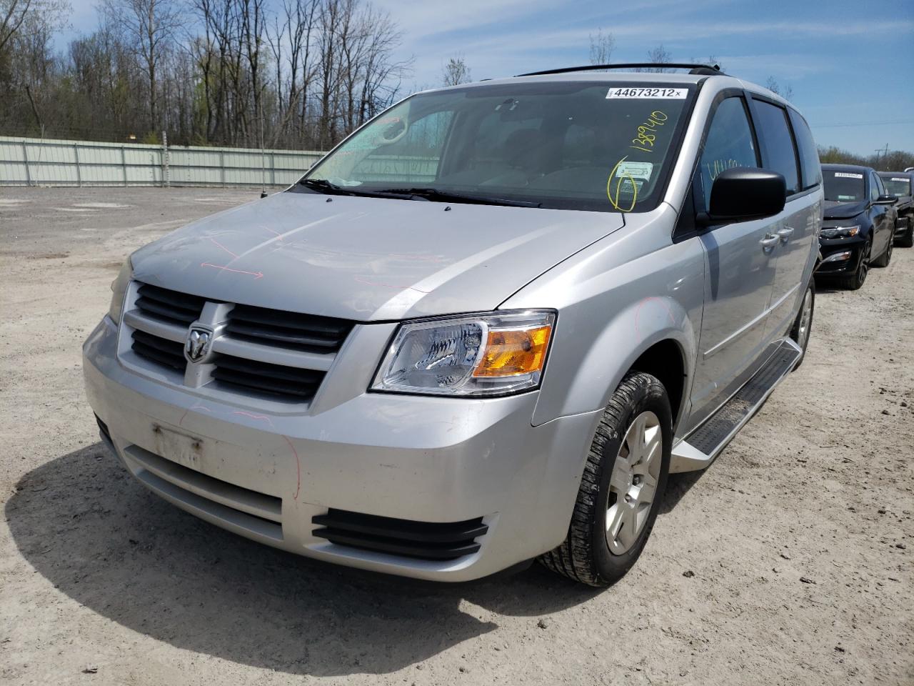 Photo 2 from auction – 2010 DODGE GRAND CARA with VIN 2D4RN4DE4AR394313