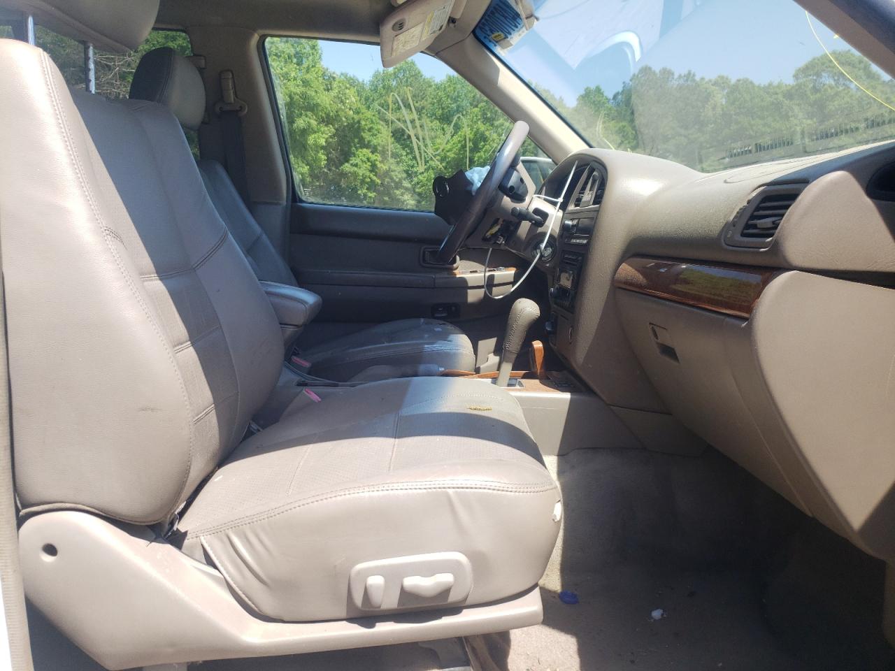Photo 5 from auction – 2003 NISSAN PATHFINDER with VIN JN8DR09Y93W808305