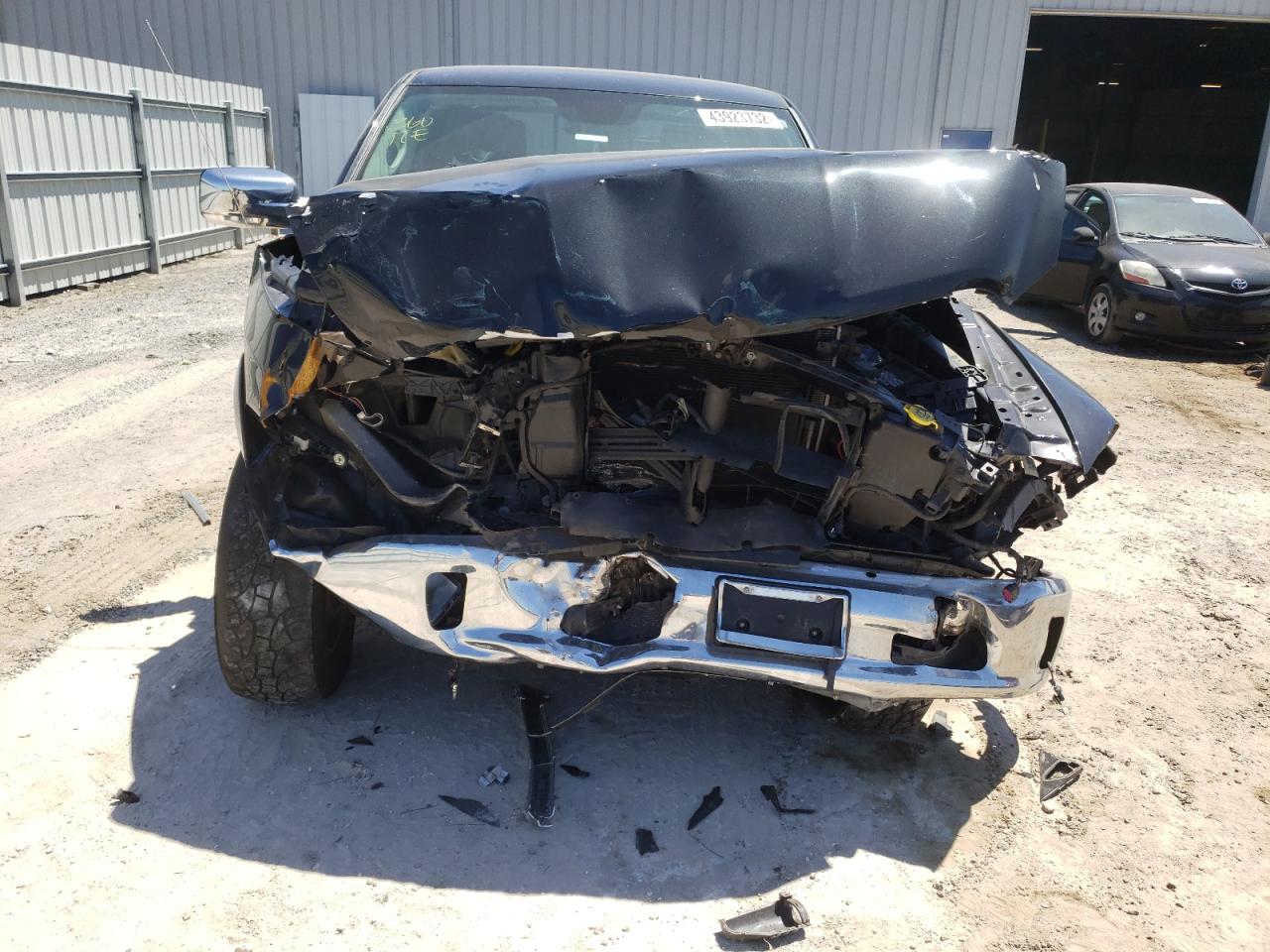 Photo 9 from auction – 2015 RAM 1500 LARAM with VIN 1C6RR7VT8FS642706