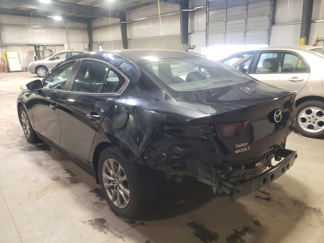 Photo 3 from auction – 2021 MAZDA 3 with VIN JM1BPAAL8M1308813