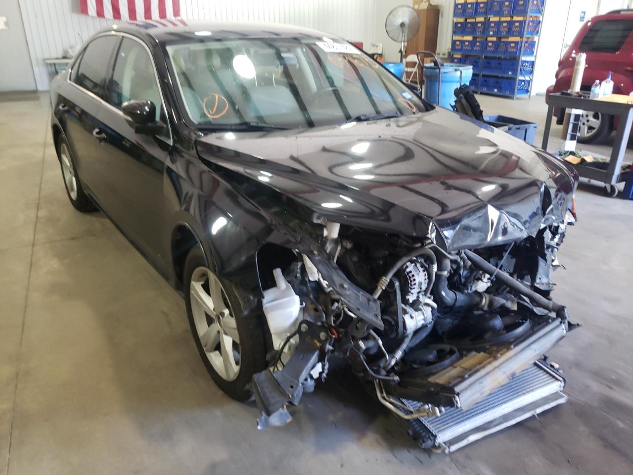 VOLKSWAGEN PASSAT S 2015 with VIN 1VWAS7A38FC089675 - Photo from auction