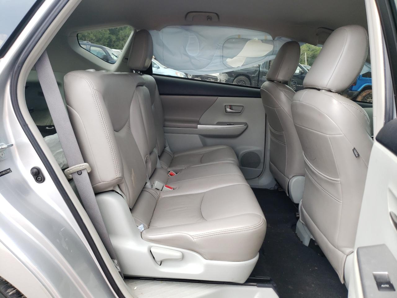 Photo 6 from auction – 2012 TOYOTA PRIUS V with VIN JTDZN3EU6C3089517