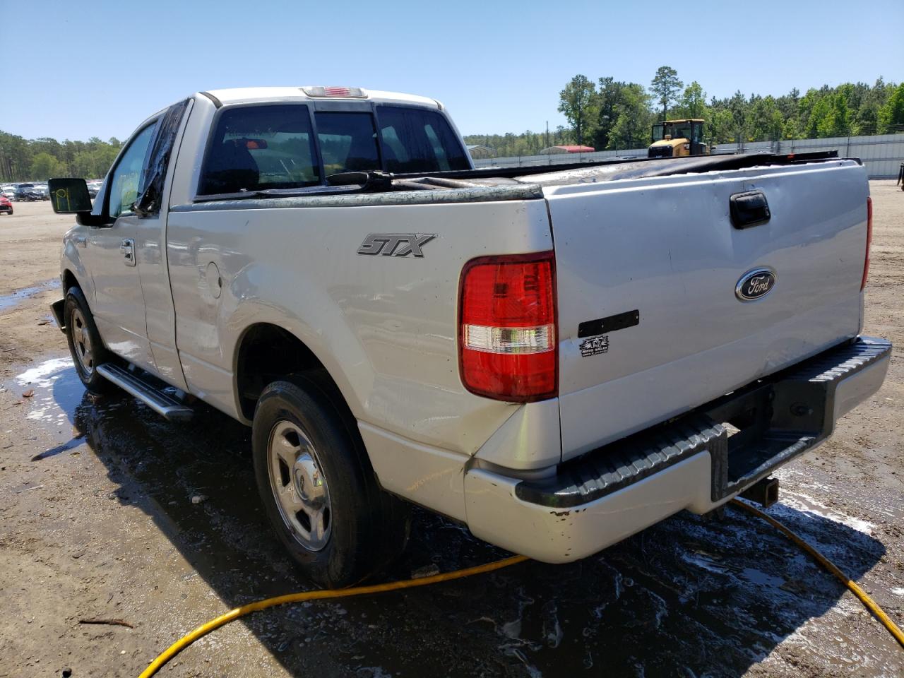 Photo 3 from auction – 2004 FORD F150 with VIN 1FTRF12W84NA98135