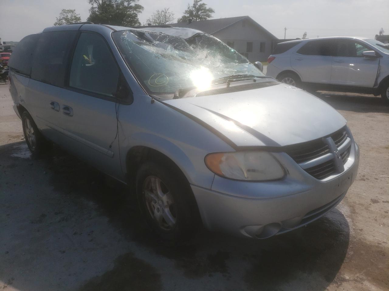 DODGE GRAND CARA 2006 with VIN 2D4GP44L46R895936 - Photo from auction
