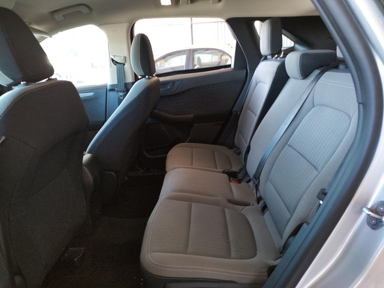 Photo 6 from auction – 2020 FORD ESCAPE S with VIN 1FMCU0F60LUB56352