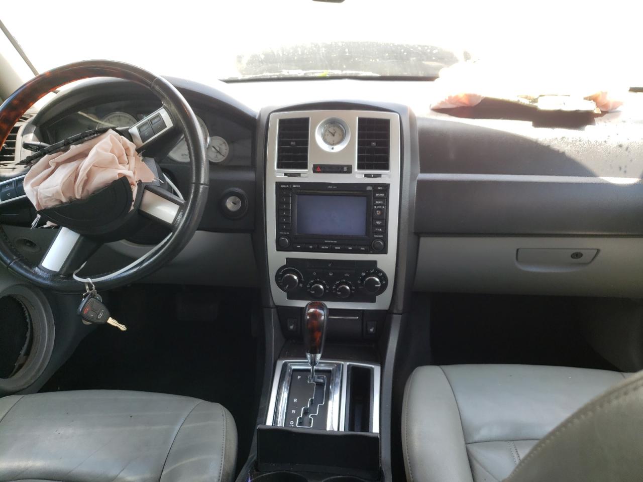 Photo 9 from auction – 2007 CHRYSLER 300C with VIN 2C3KA63H47H767354