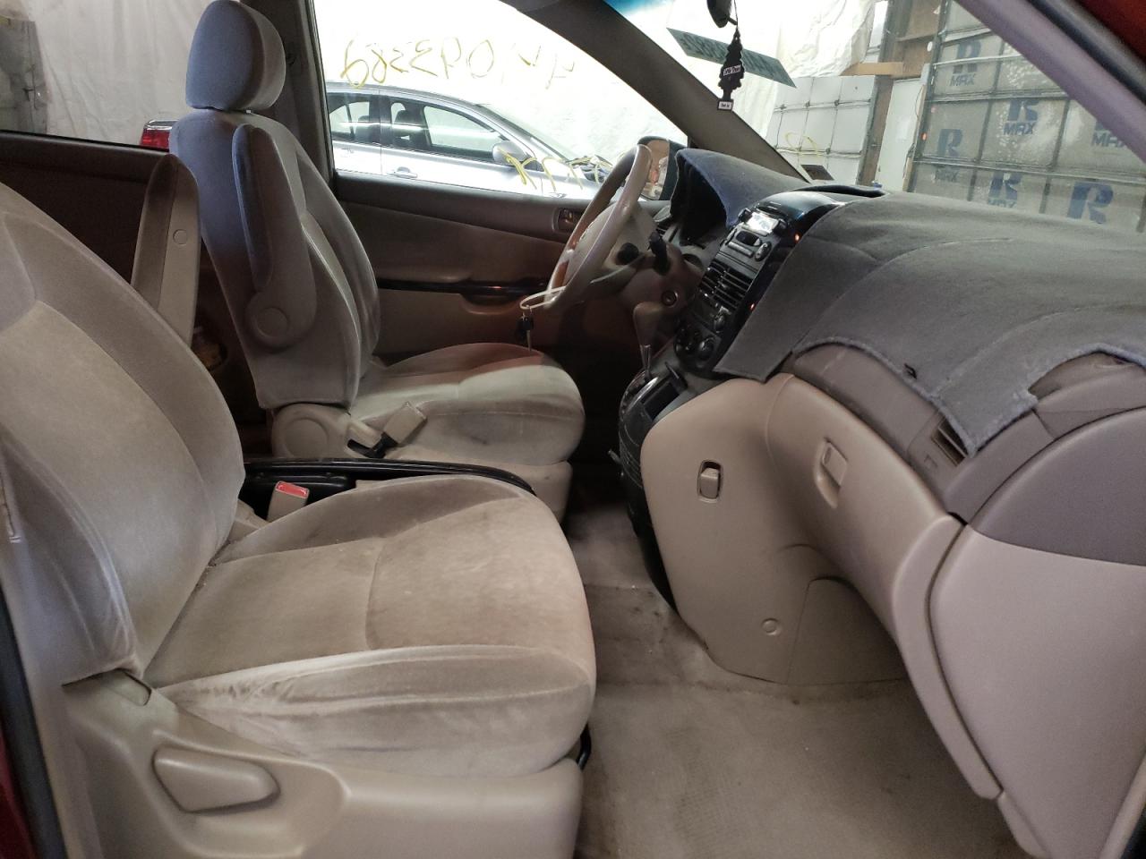Photo 5 from auction – 2004 TOYOTA SIENNA CE with VIN 5TDZA23CX4S012956