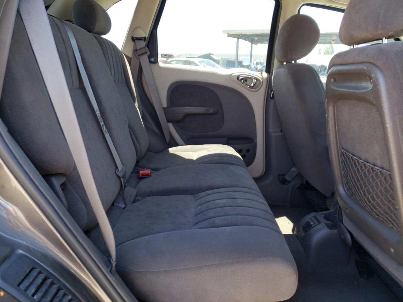 Photo 6 from auction – 2001 CHRYSLER PT CRUISER with VIN 3C4FY4BB31T600069