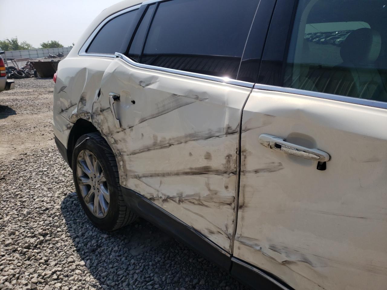 Photo 9 from auction – 2013 LINCOLN MKT with VIN 2LMHJ5FK7DBL53426
