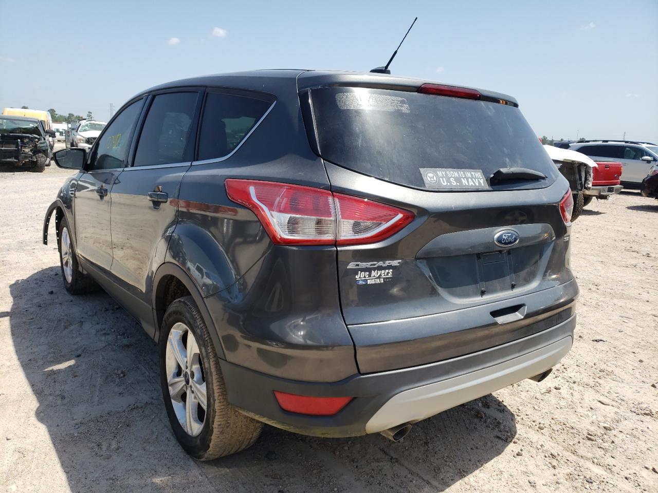 Photo 3 from auction – 2016 FORD ESCAPE SE with VIN 1FMCU0G77GUA09359