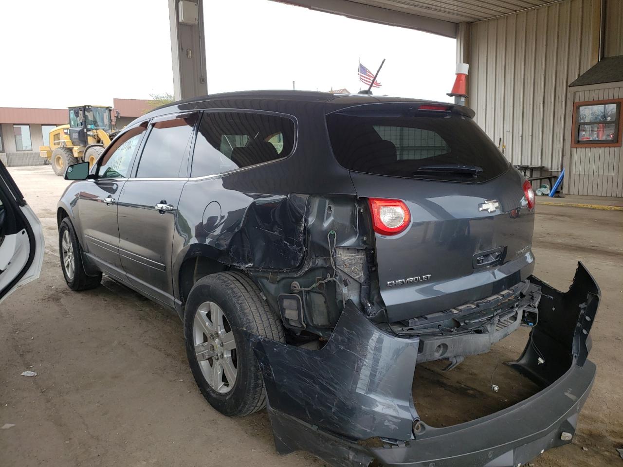 Photo 3 from auction – 2010 CHEVROLET TRAVERSE L with VIN 1GNLRFED4AS106823