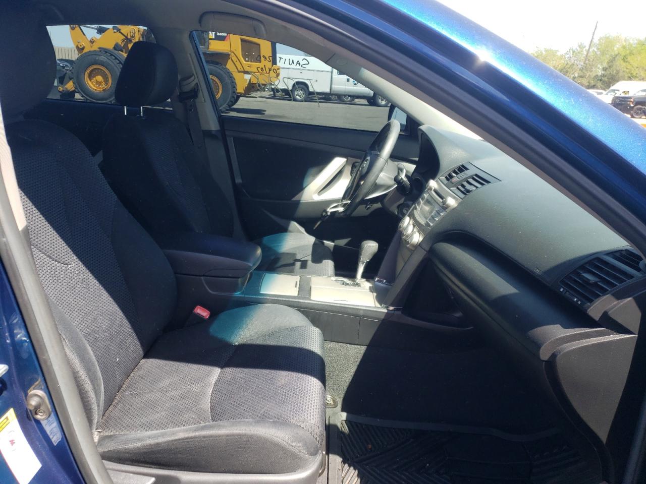Photo 5 from auction – 2010 TOYOTA CAMRY BASE with VIN 4T1BF3EK9AU520674