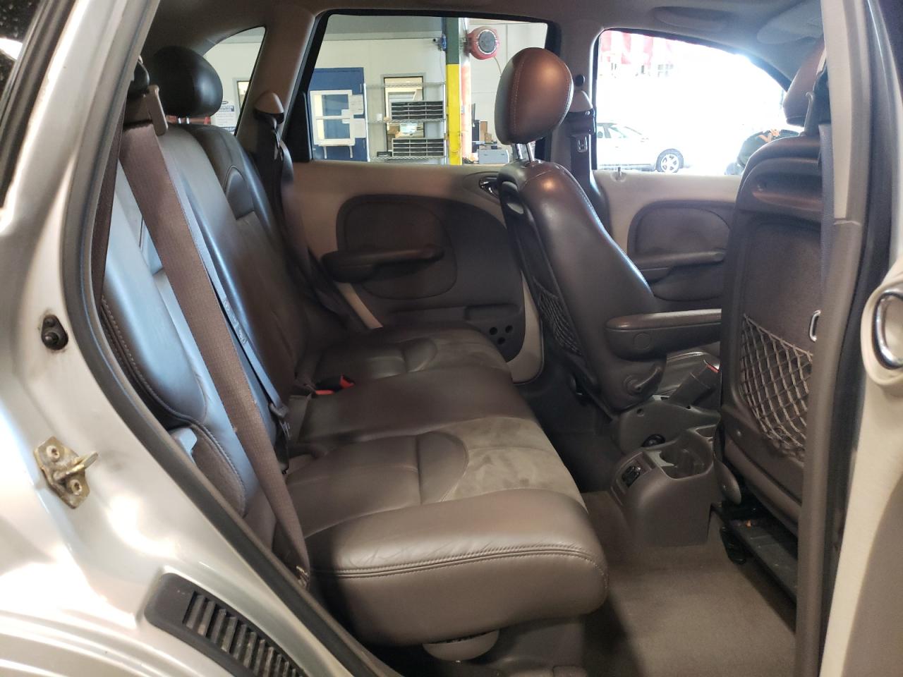 Photo 6 from auction – 2001 CHRYSLER PT CRUISER with VIN 3C8FY4BB11T693639