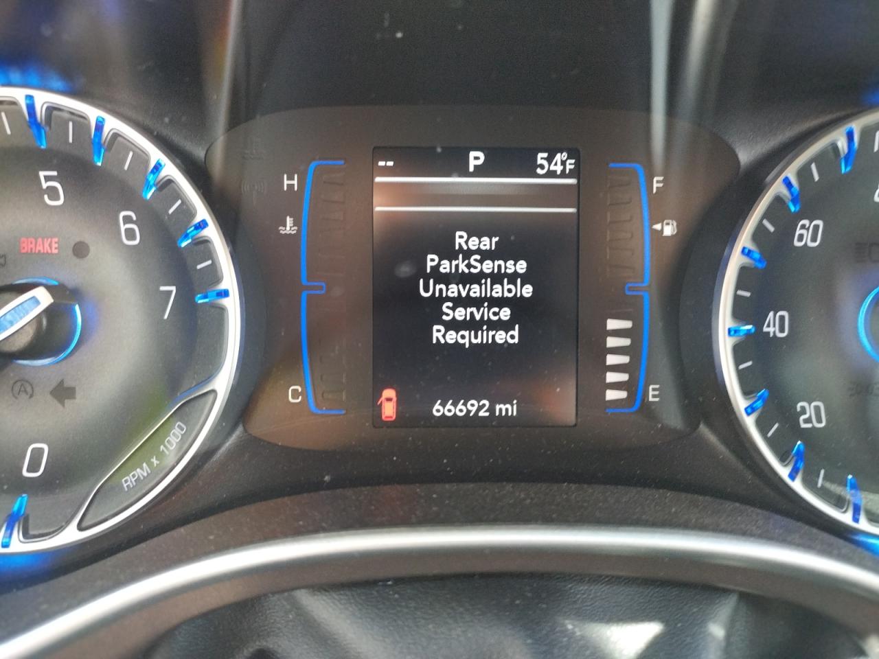 Photo 8 from auction – 2018 CHRYSLER PACIFICA L with VIN 2C4RC1AG5JR255430