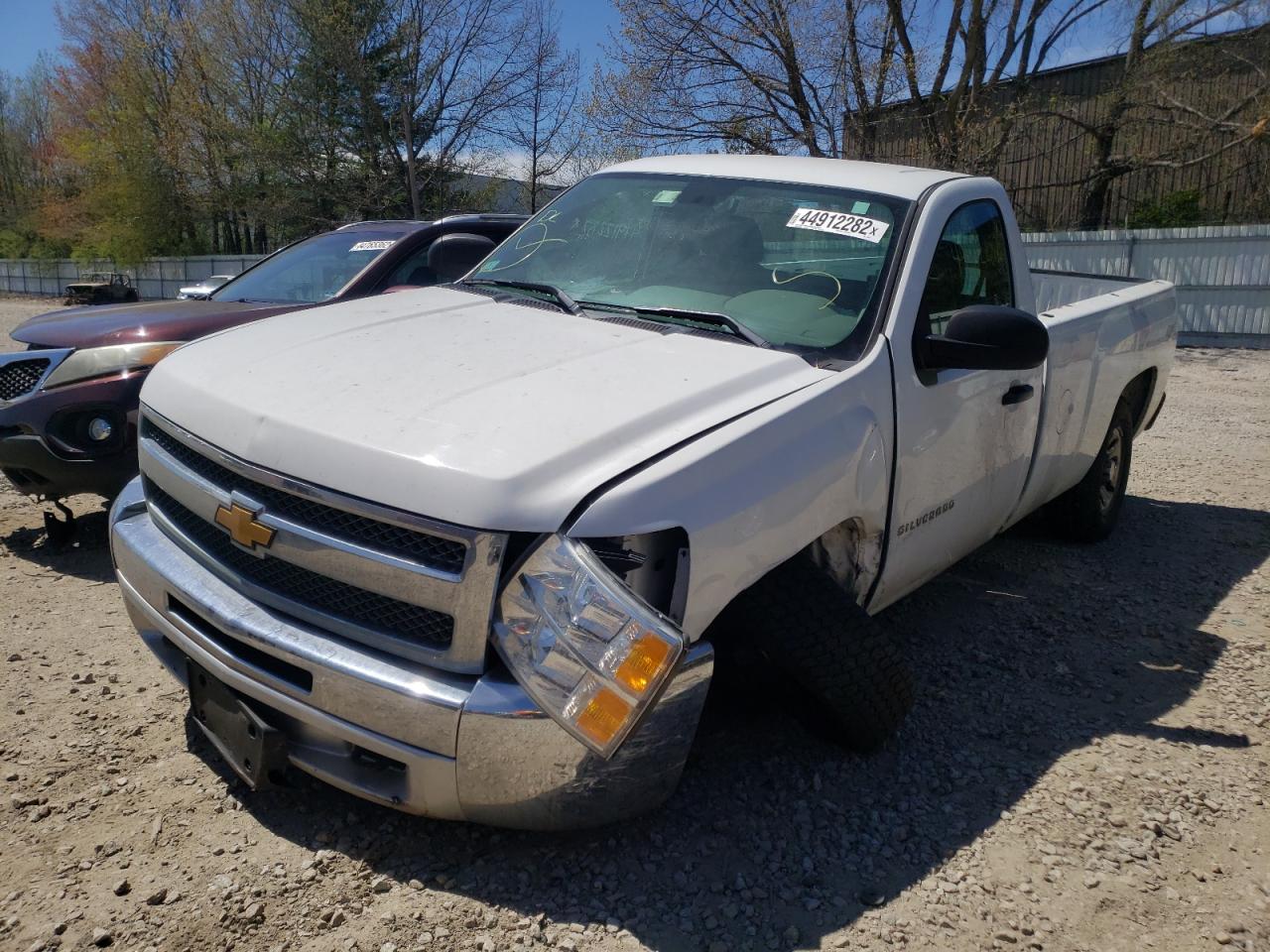 Photo 2 from auction – 2013 CHEVROLET SILVERADO with VIN 1GCNKPEA9DZ166237