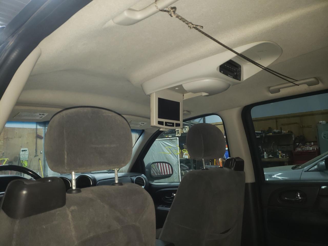 Photo 10 from auction – 2007 GMC ENVOY with VIN 1GKDT13S272114452