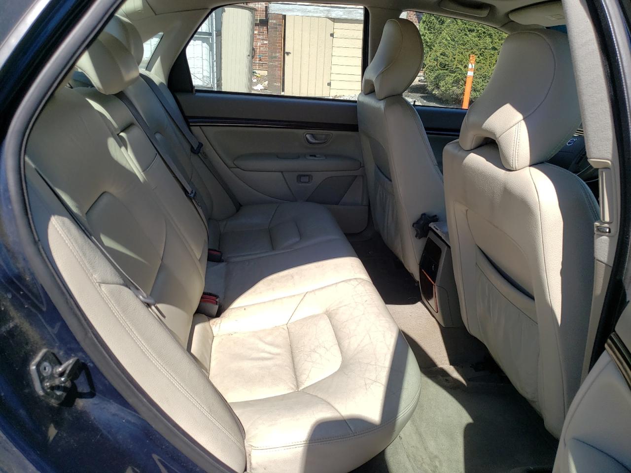 Photo 6 from auction – 2004 VOLVO S80 with VIN YV1TS92D041361945