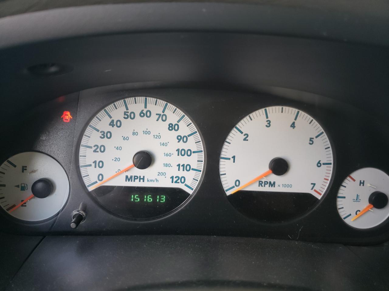 Photo 8 from auction – 2005 DODGE CARAVAN SX with VIN 1D4GP45R75B370062