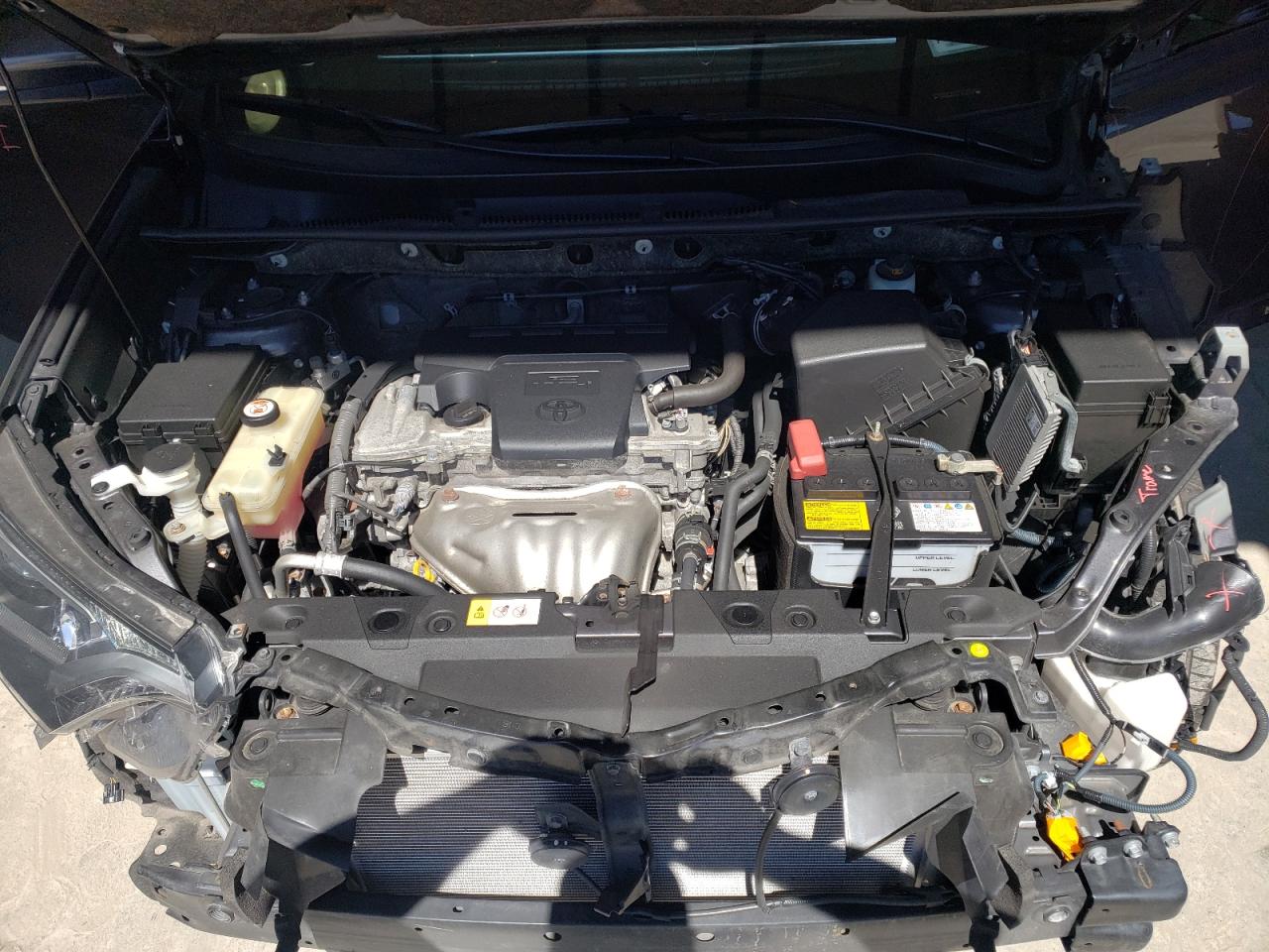 Photo 7 from auction – 2017 TOYOTA RAV4 XLE with VIN JTMRFREV6HJ144110