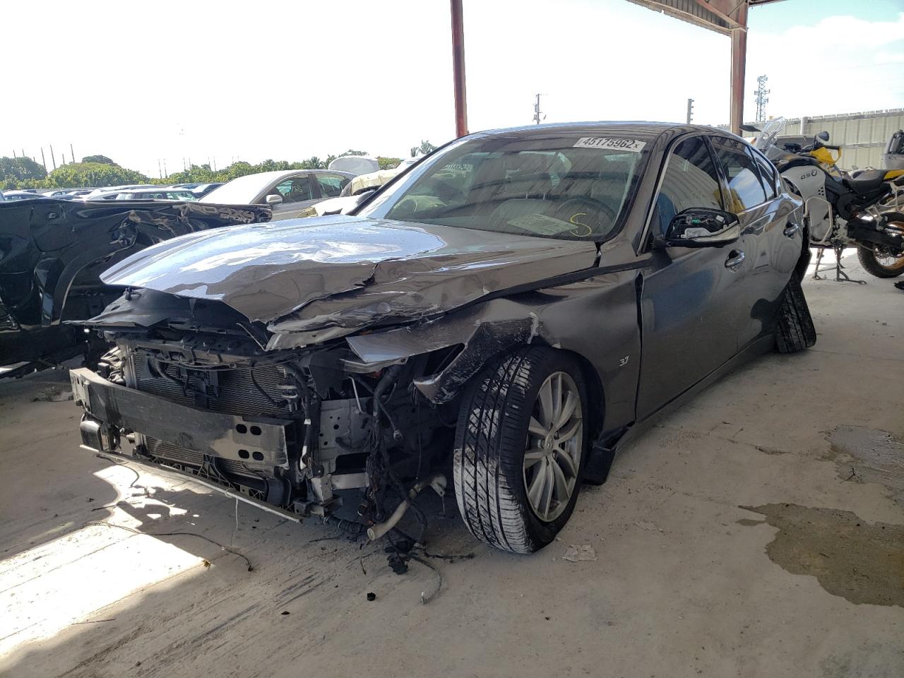 Photo 2 from auction – 2014 INFINITI Q50 BASE with VIN JN1BV7AP8EM682403