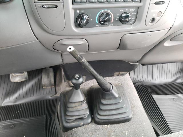 Photo 9 from auction – 2001 FORD F150 with VIN 2FTRX18W71CA95071