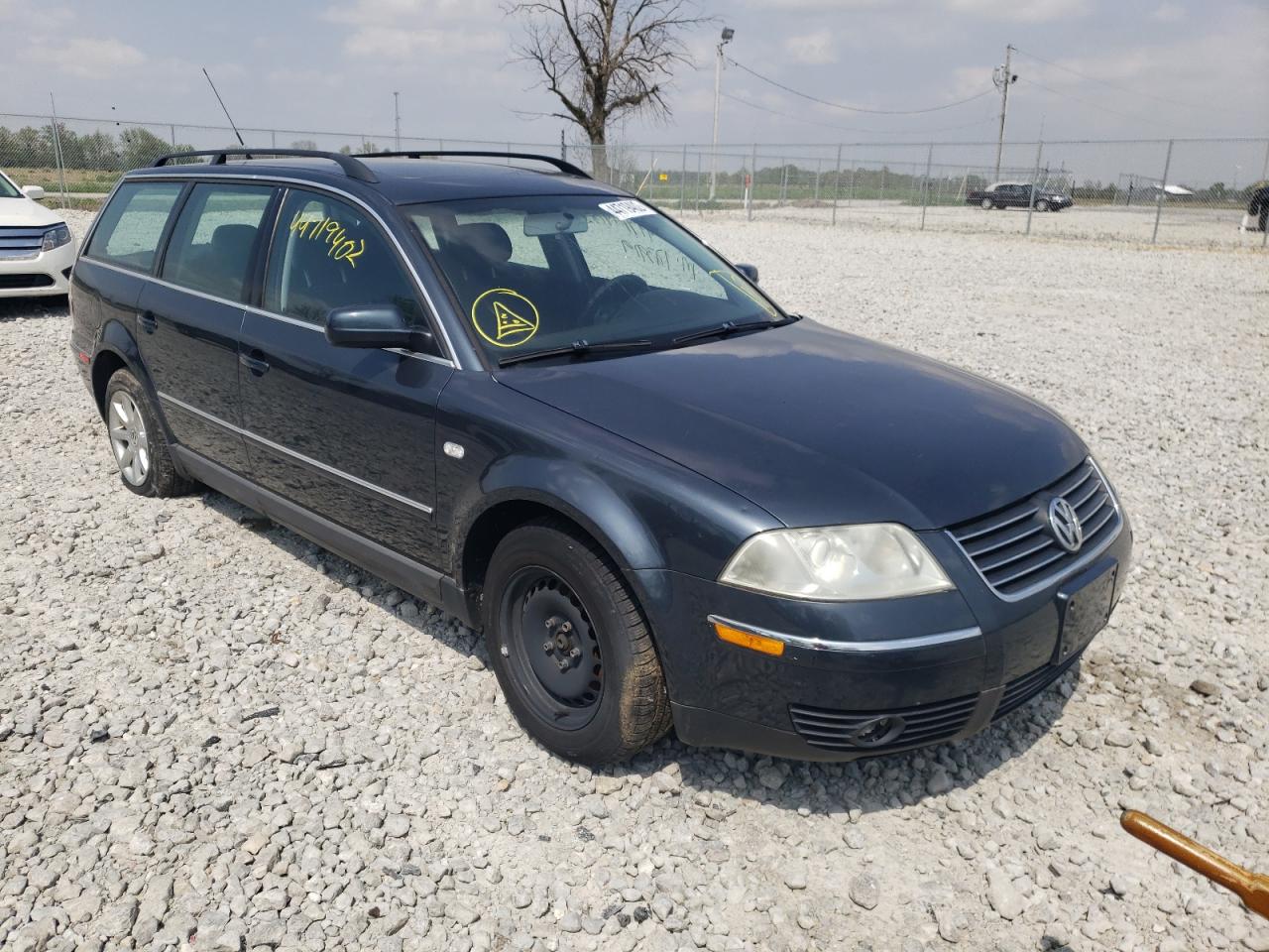 VOLKSWAGEN PASSAT GLS 2004 with VIN WVWVD63B84E022220 - Photo from auction