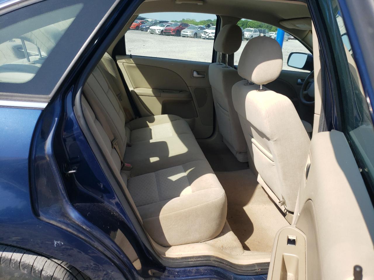 Photo 6 from auction – 2005 FORD FIVE HUNDR with VIN 1FAFP24185G110447