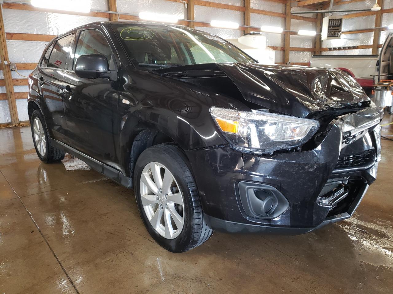 MITSUBISHI OUTLANDER 2015 with VIN 4A4AP3AU4FE051024 - Photo from auction