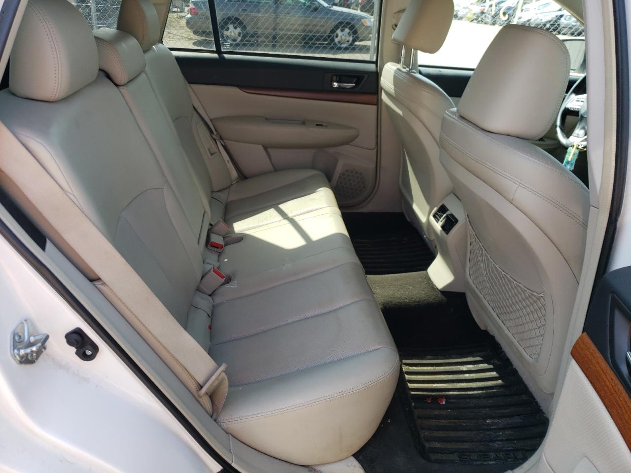 Photo 6 from auction – 2013 SUBARU OUTBACK 2. with VIN 4S4BRCKC0D3297505