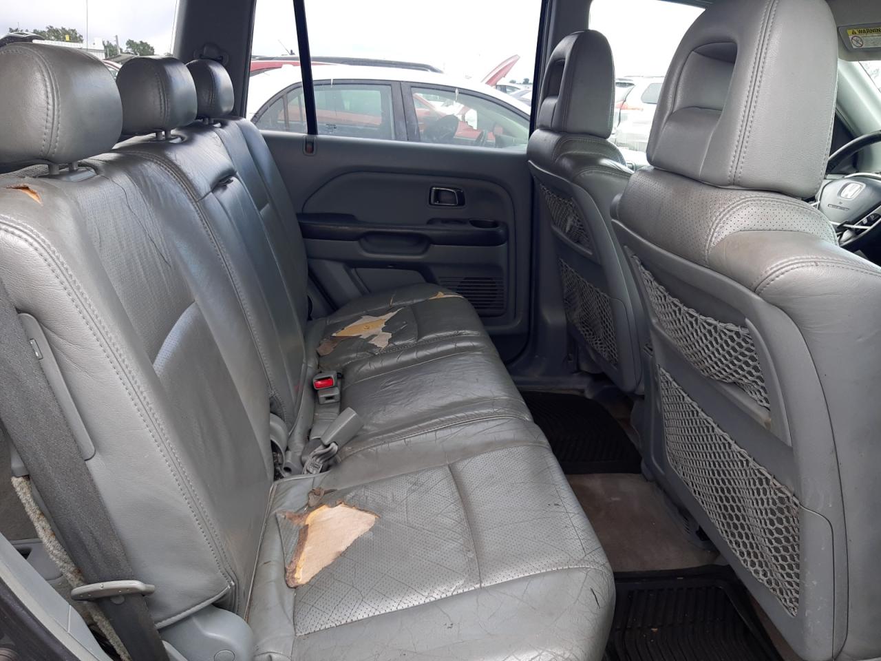 Photo 6 from auction – 2003 HONDA PILOT EXL with VIN 2HKYF18583H588308