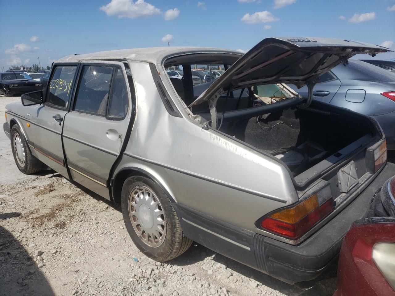 Photo 3 from auction – 1992 SAAB 900 BASE with VIN YS3AK45E8N2003193