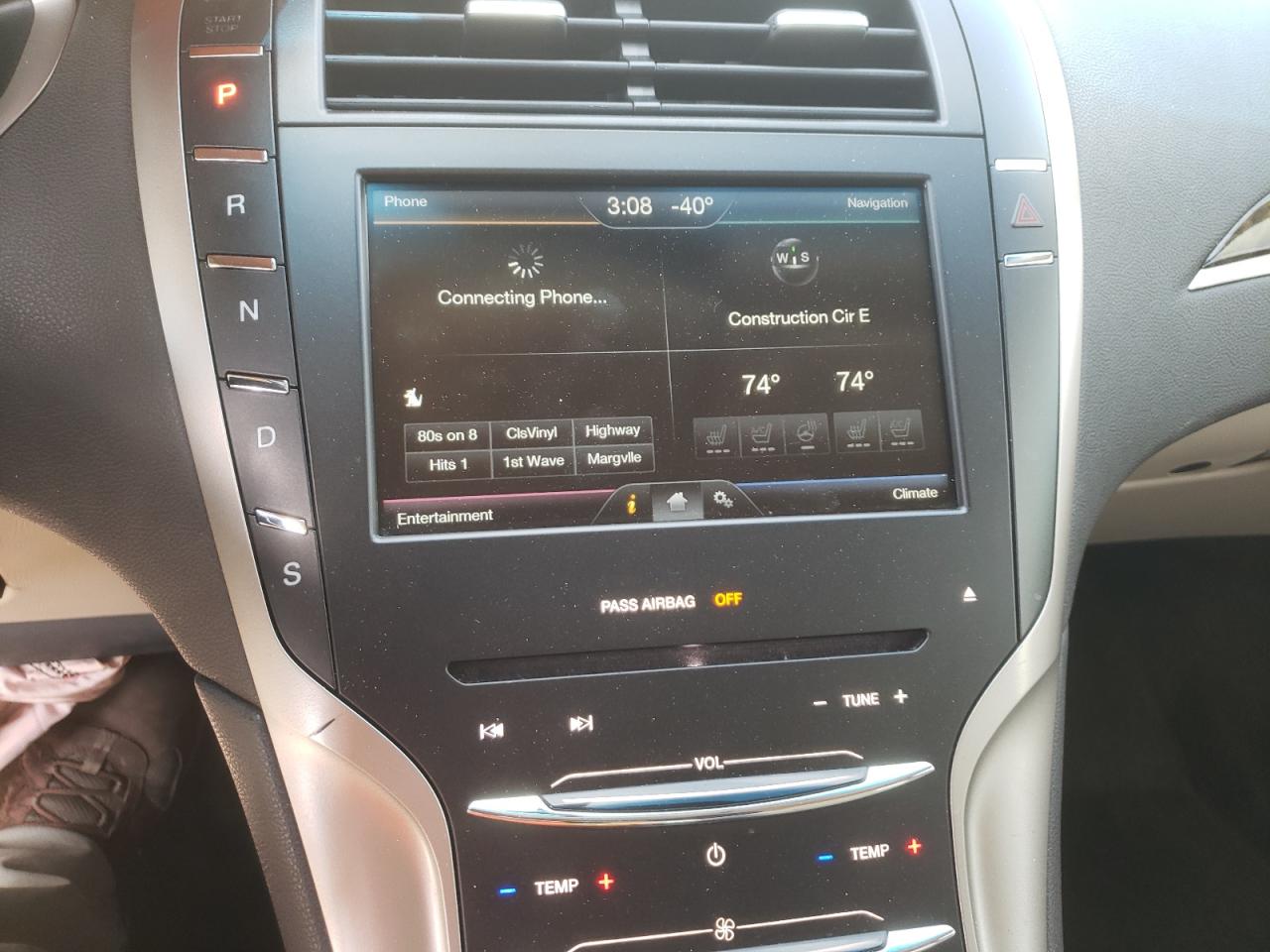 Photo 9 from auction – 2016 LINCOLN MKZ with VIN 3LN6L2GK3GR627768