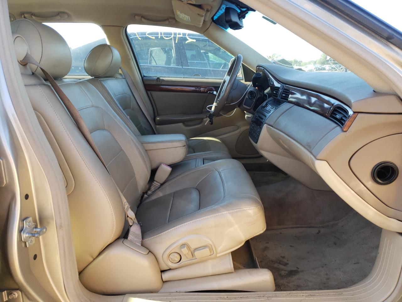 Photo 5 from auction – 2005 CADILLAC DEVILLE with VIN 1G6KD54Y75U142942