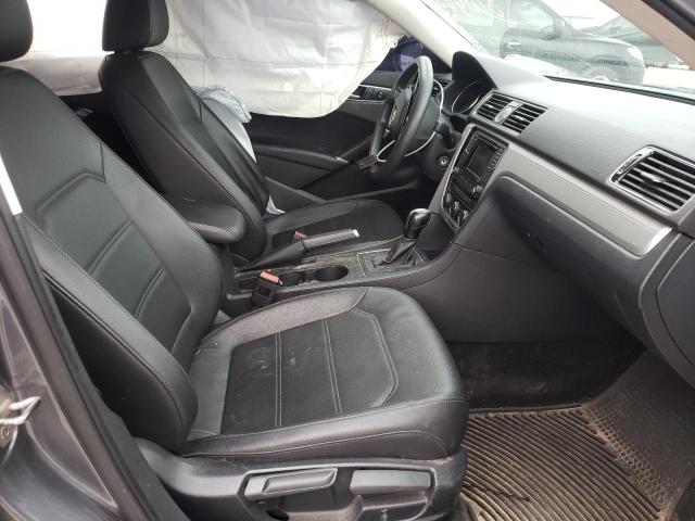 Photo 5 from auction – 2016 VOLKSWAGEN PASSAT S with VIN 1VWAS7A31GC010669