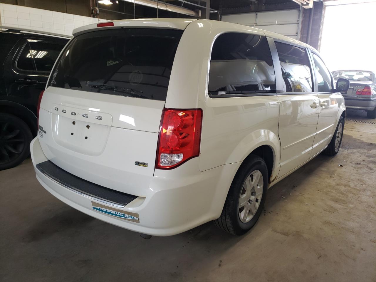 Photo 4 from auction – 2011 DODGE GRAND CARA with VIN 2D4RN4DG7BR618743