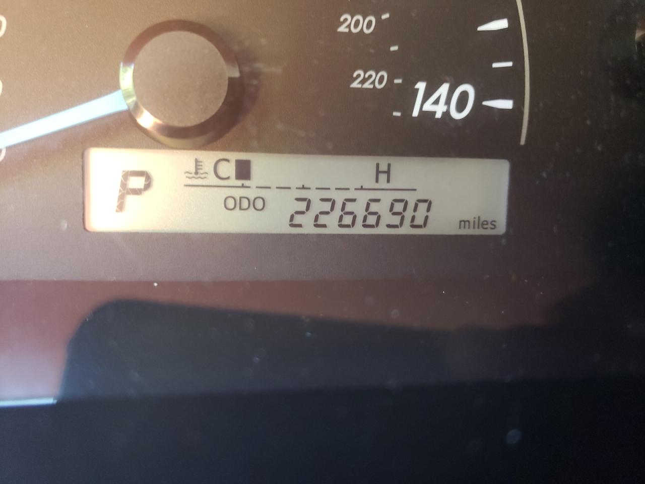 Photo 8 from auction – 2012 TOYOTA CAMRY BASE with VIN 4T1BF1FKXCU620787