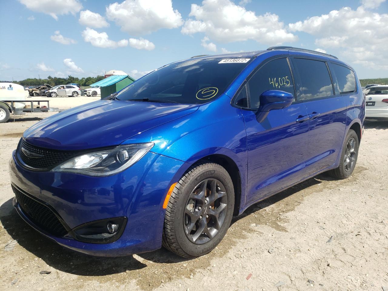 Photo 2 from auction – 2019 CHRYSLER PACIFICA T with VIN 2C4RC1EG6KR639941
