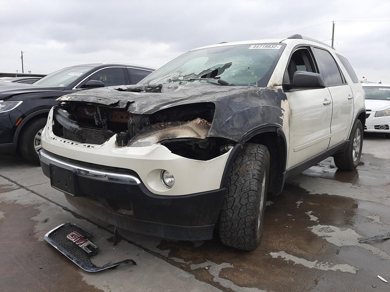 Photo 2 from auction – 2012 GMC ACADIA SLE with VIN 1GKKRPED4CJ217105
