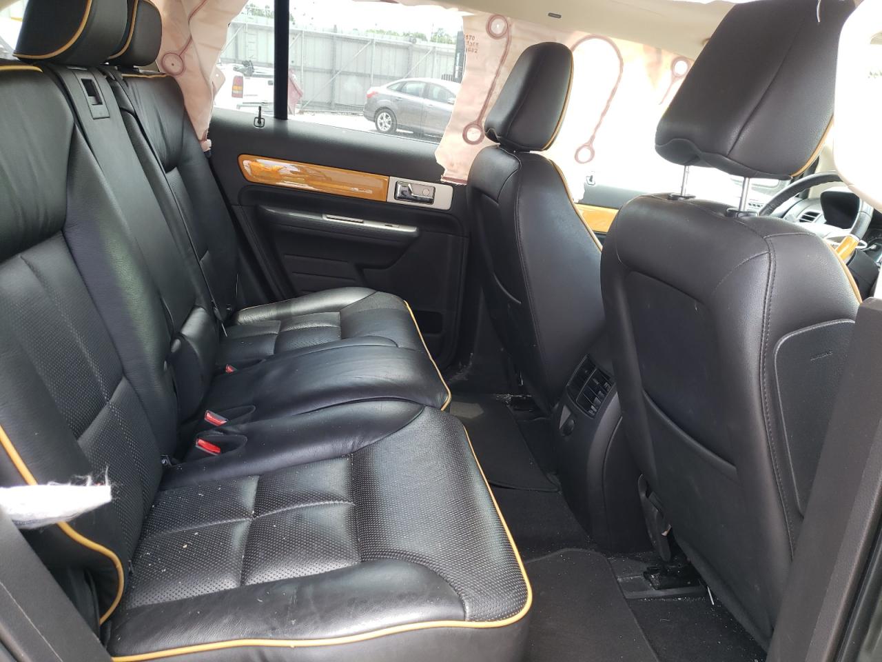 Photo 6 from auction – 2008 LINCOLN MKX with VIN 2LMDU68C18BJ38373