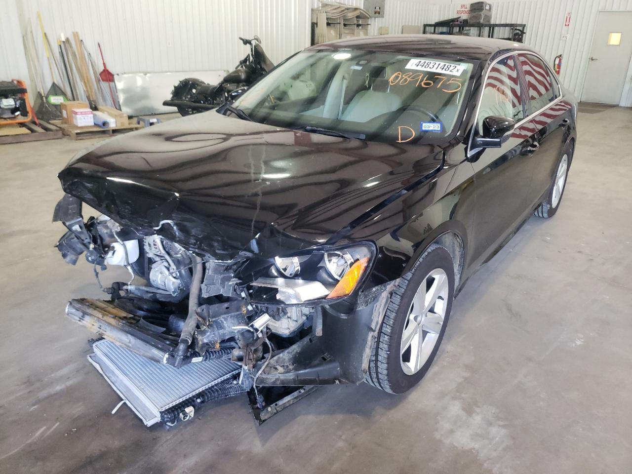 Photo 2 from auction – 2015 VOLKSWAGEN PASSAT S with VIN 1VWAS7A38FC089675