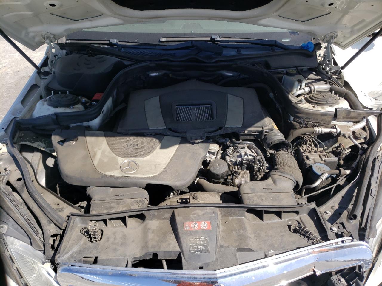 Photo 7 from auction – 2011 MERCEDES-BENZ E 350 with VIN WDDHF5GB7BA400162