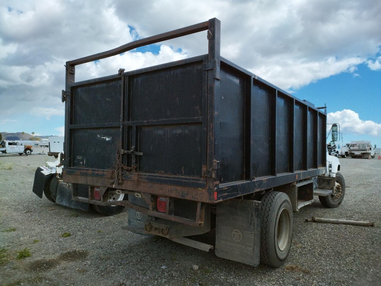 Photo 4 from auction – 2000 GMC C-SERIES C with VIN 1GDK7H1B9YJ507242