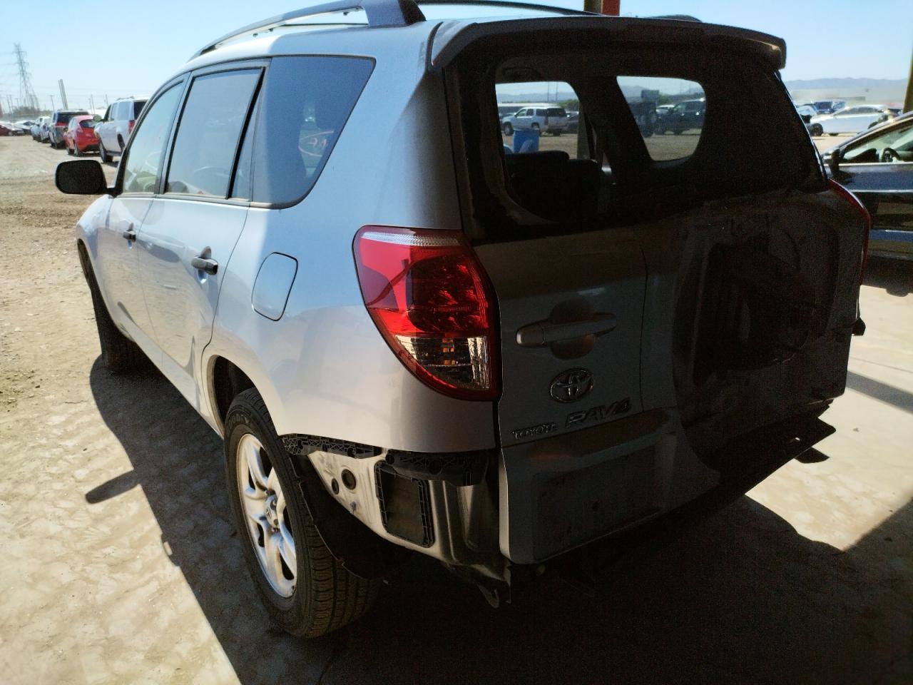 Photo 3 from auction – 2007 TOYOTA RAV4 with VIN JTMZD33V875046919