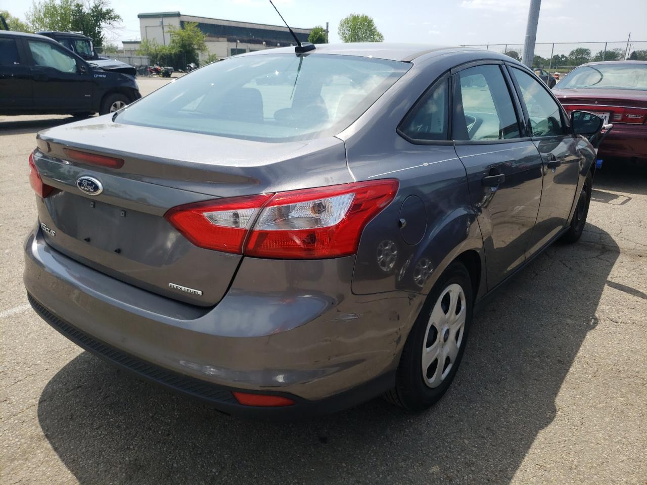 Photo 4 from auction – 2014 FORD FOCUS S with VIN 1FADP3E20EL380235